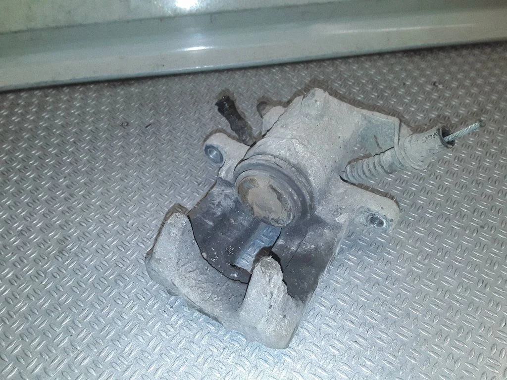 Rear brake caliper – Skoda Rapid (NH) (2012-2019), right
