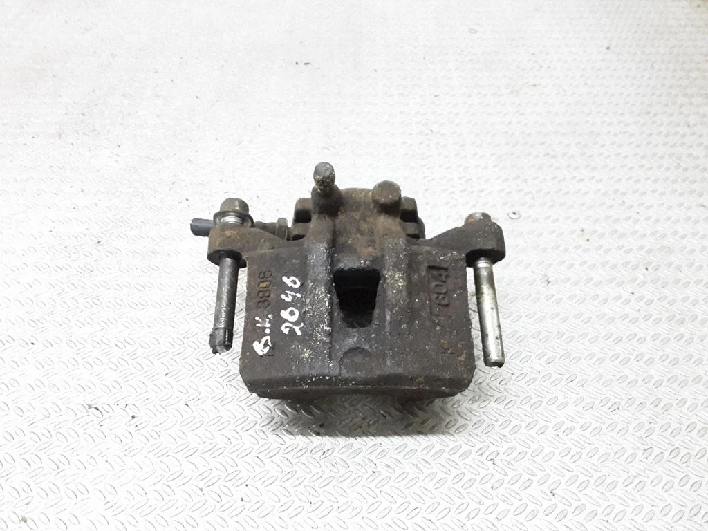 Tagumine pidurisadul – Mitsubishi Grandis (2003-2011)