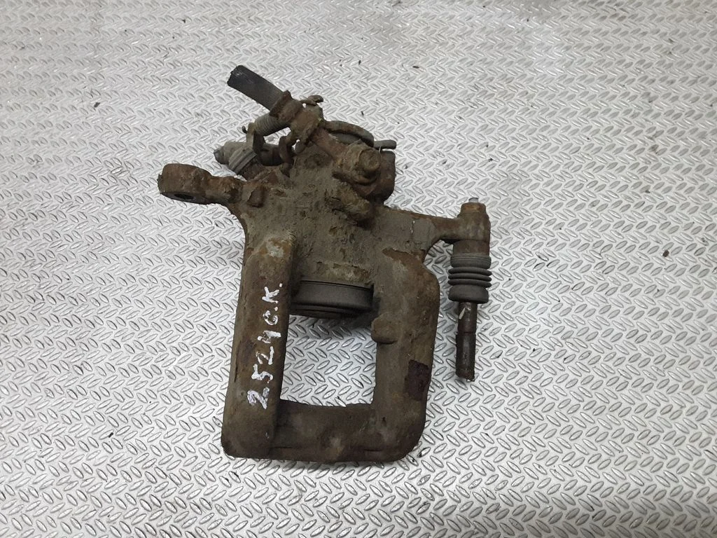 Rear brake caliper – Chevrolet Cruze (2009-2016)