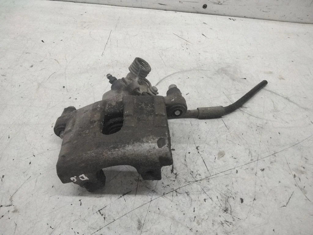 Rear brake caliper – Mazda 5 (2005-2010)
