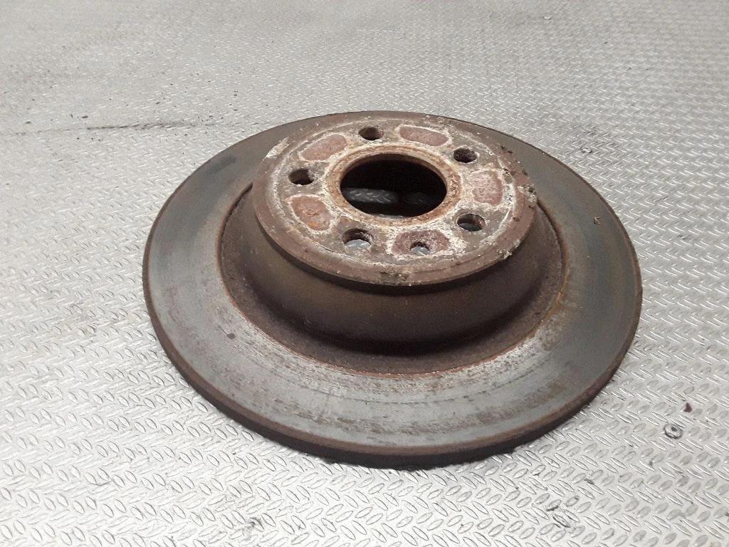 Aizmugurējais bremžu disks – Ford Galaxy (2000-2006)