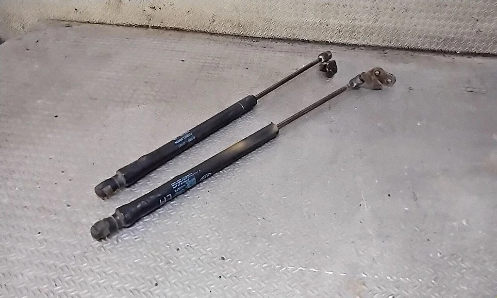 Tailgate/trunk strut/damper – KIA Picanto (2004-2011)