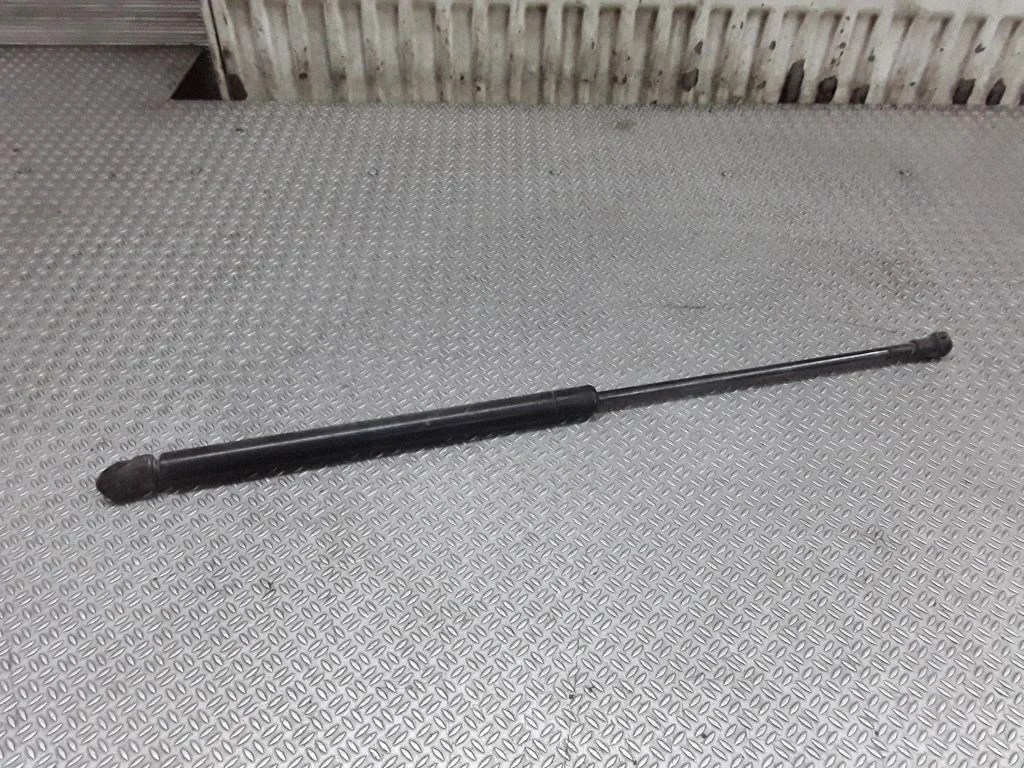 Tailgate/trunk strut/damper – Volkswagen Lupo (1998-2005)