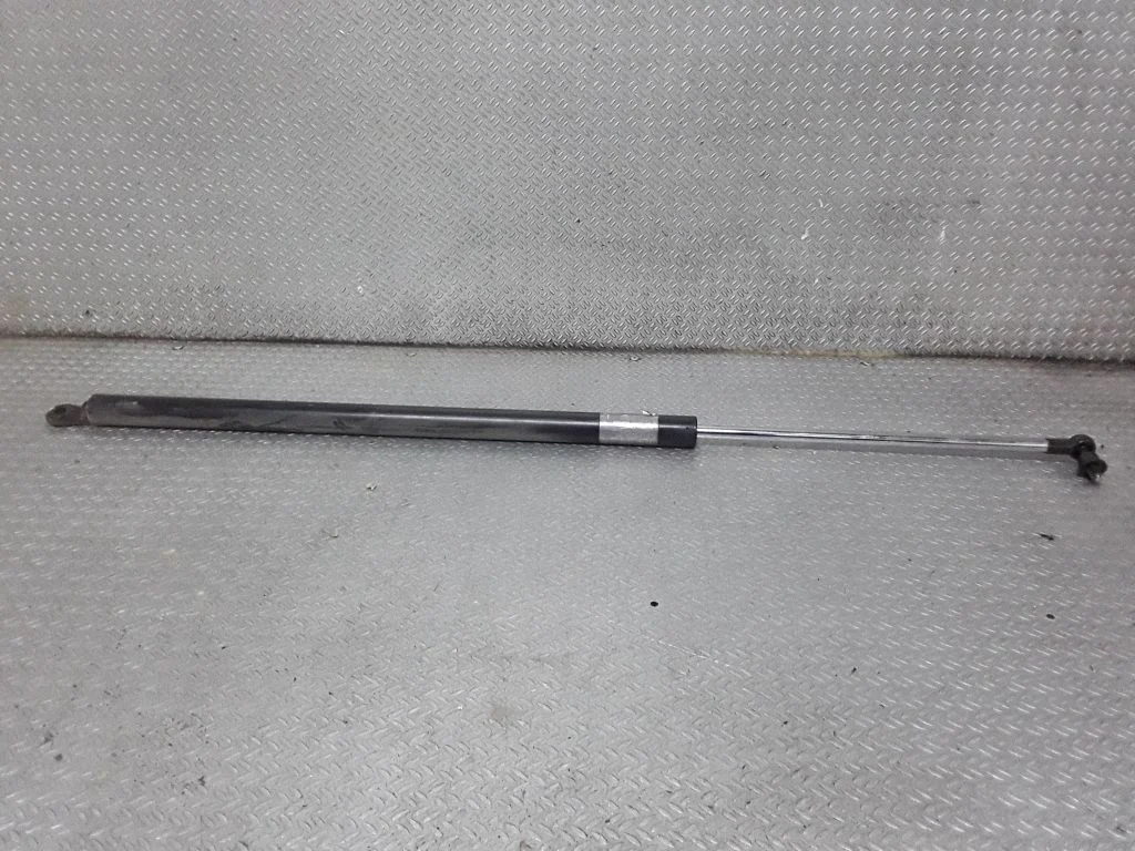 Tailgate/trunk strut/damper – Honda HR-V (1998-2005)