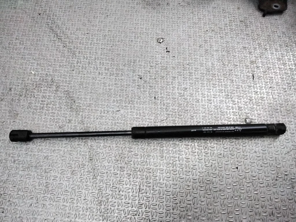 Tailgate/trunk strut/damper 96540939 – Chevrolet Kalos (2005-2008)