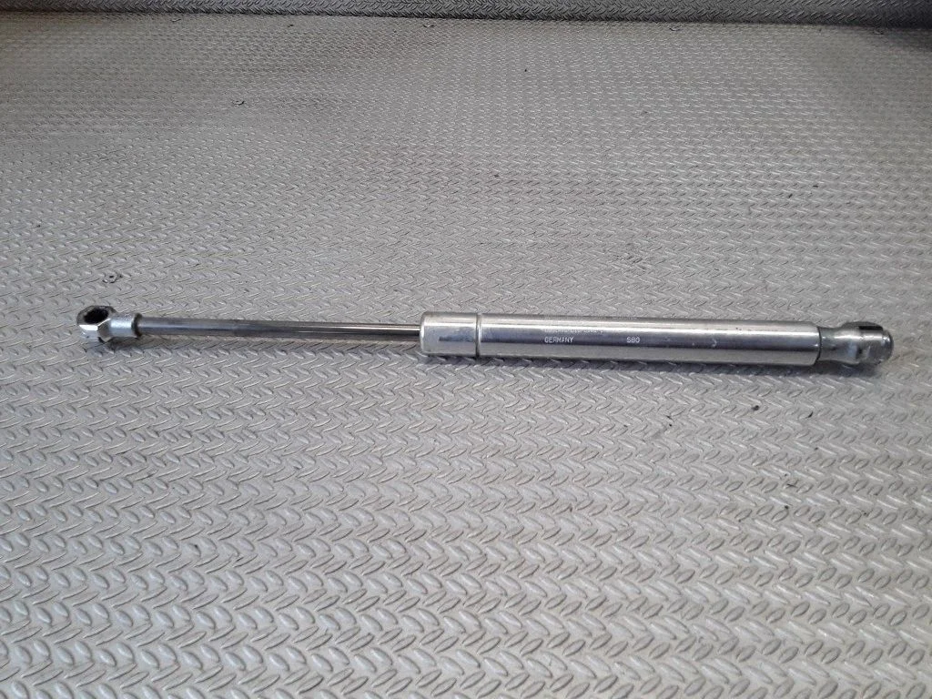 Tailgate/trunk strut/damper – Volkswagen Phaeton (2002-2016)