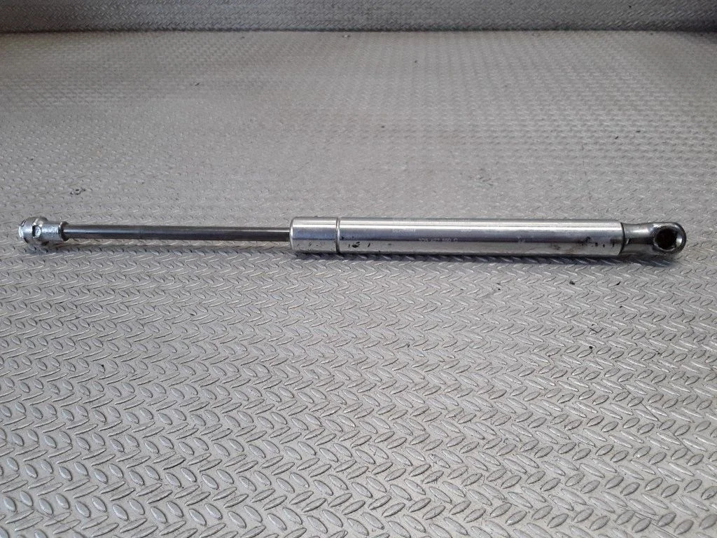 Tailgate/trunk strut/damper – Volkswagen Phaeton (2002-2016)