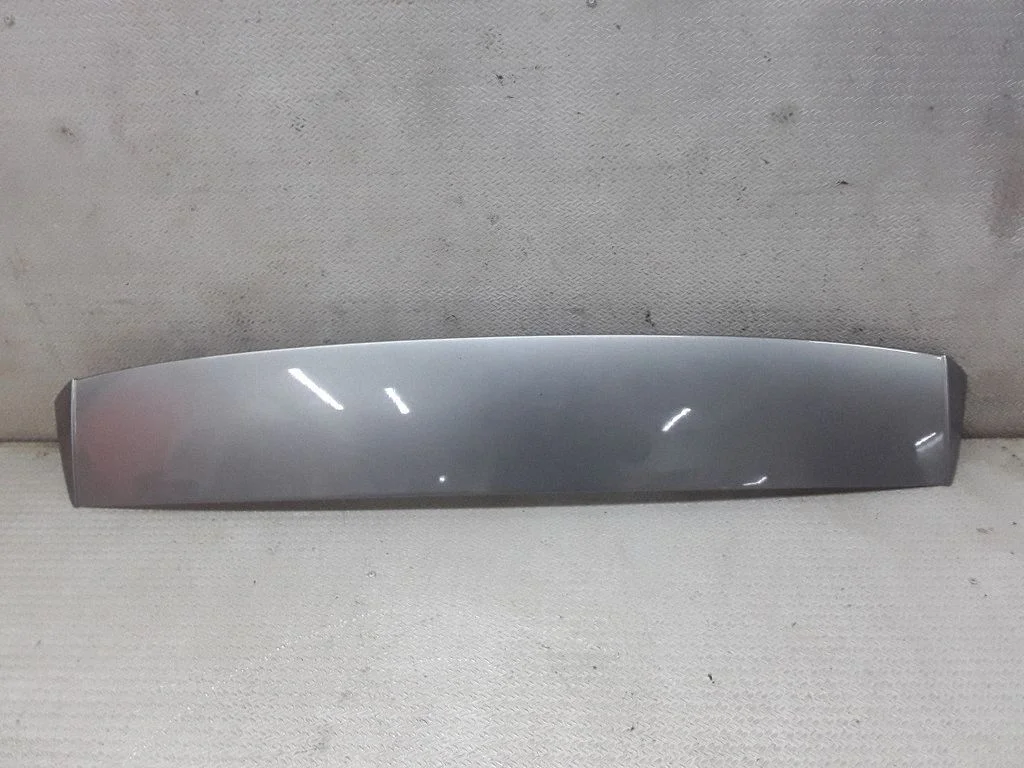 Aizmugurējā stikla spoilers – BMW 5. sērija E60 E61 (2004-2010)