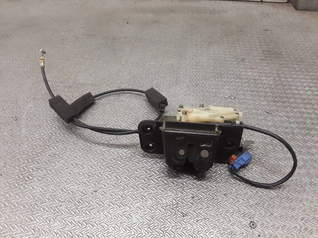 Aizmugurējā vāka slēdzene – Honda HR-V (1998-2005)