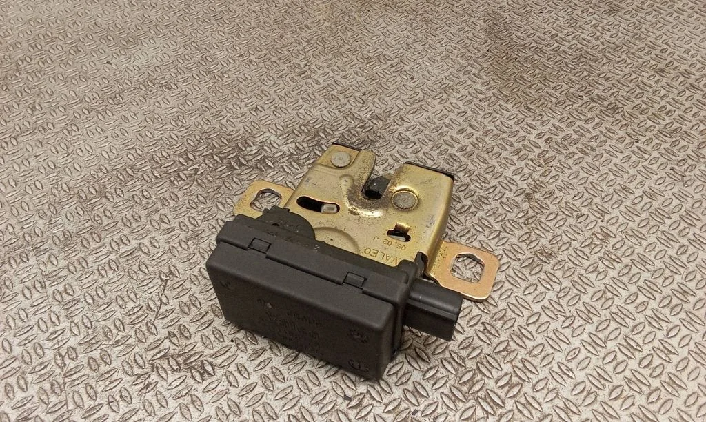 Tailgate/trunk/boot lock/catch/latch – Mini One - Cooper R50 - 53 (2001-2006)