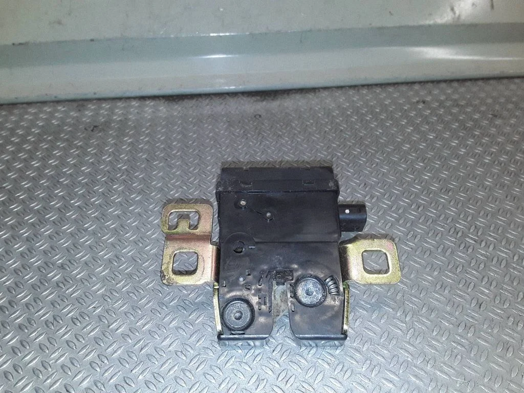Tailgate/trunk/boot lock/catch/latch – Mini One - Cooper R50 - 53 (2001-2006)