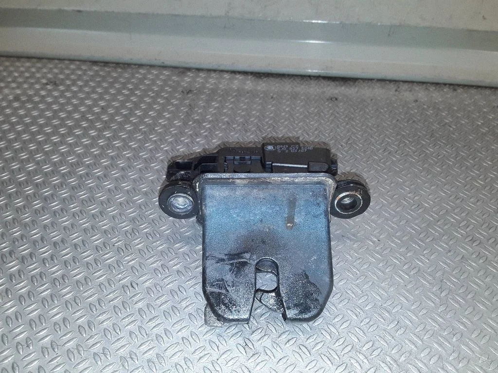 Tagaluugi lukk – Skoda Roomster (5J) (2006-2015)