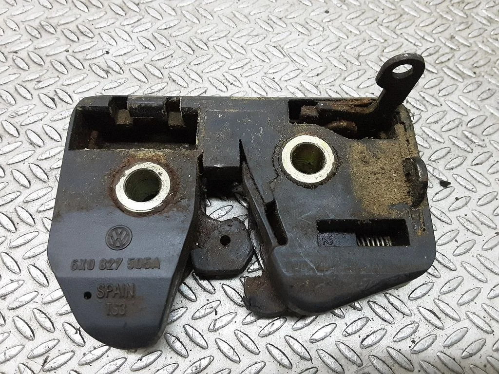 Tailgate/trunk/boot lock/catch/latch – Volkswagen Lupo (1998-2005)