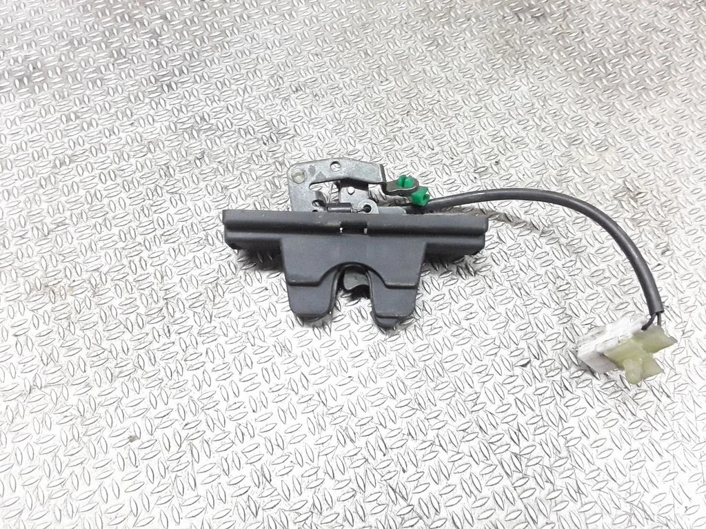 Tailgate/trunk/boot lock/catch/latch – Volkswagen Lupo (1998-2005)