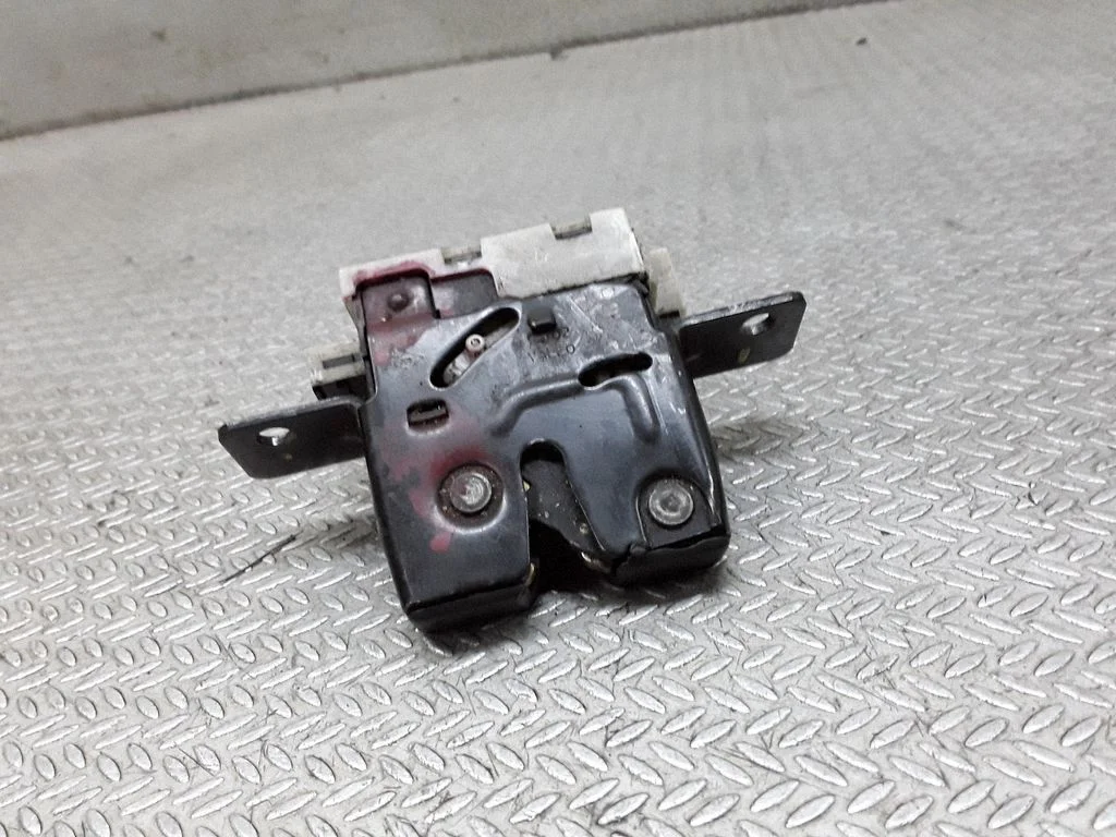Tailgate/trunk/boot lock/catch/latch – Renault Modus (2004-2007)