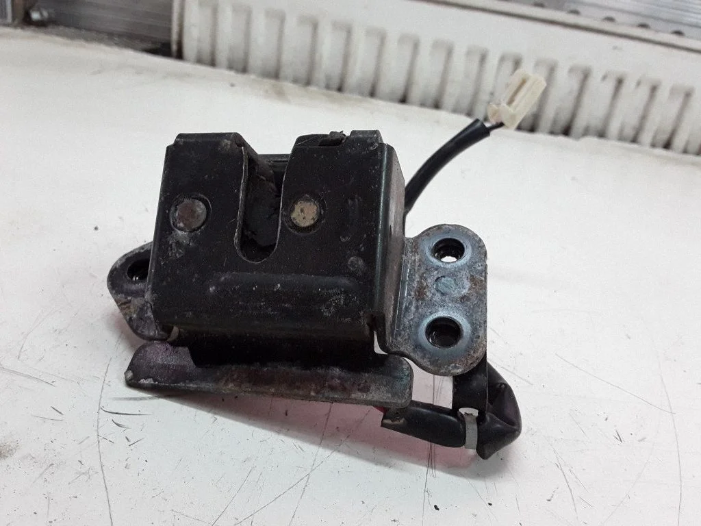 Tailgate/trunk/boot lock/catch/latch – Ford Maverick (2001-2007)