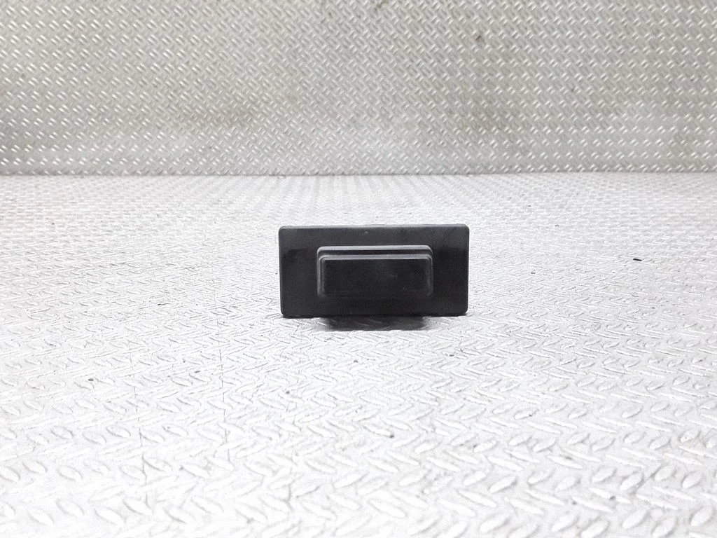 Tailgate/trunk/boot exterior handle – Mazda 3 III (2014-2018)