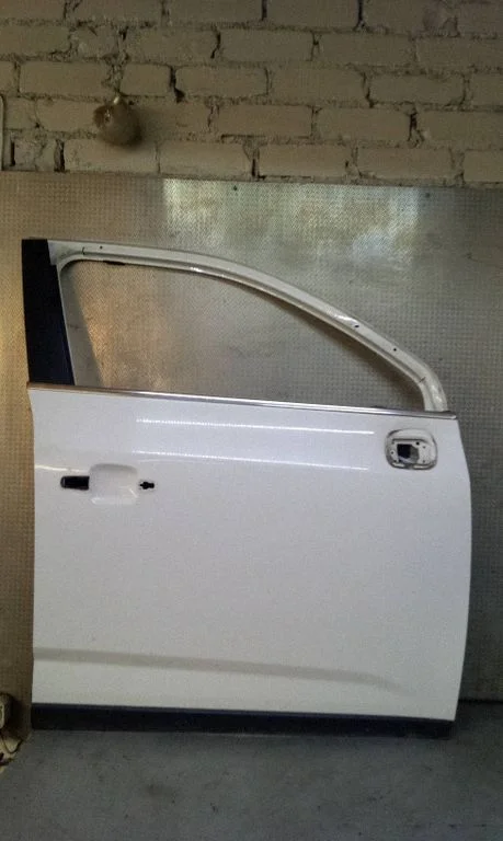 Front door – Chevrolet Orlando (2011-)