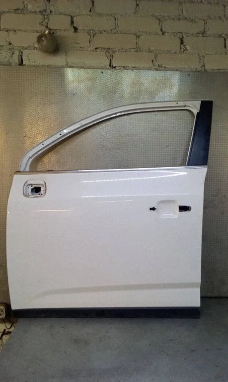 Front door – Chevrolet Orlando (2011-)