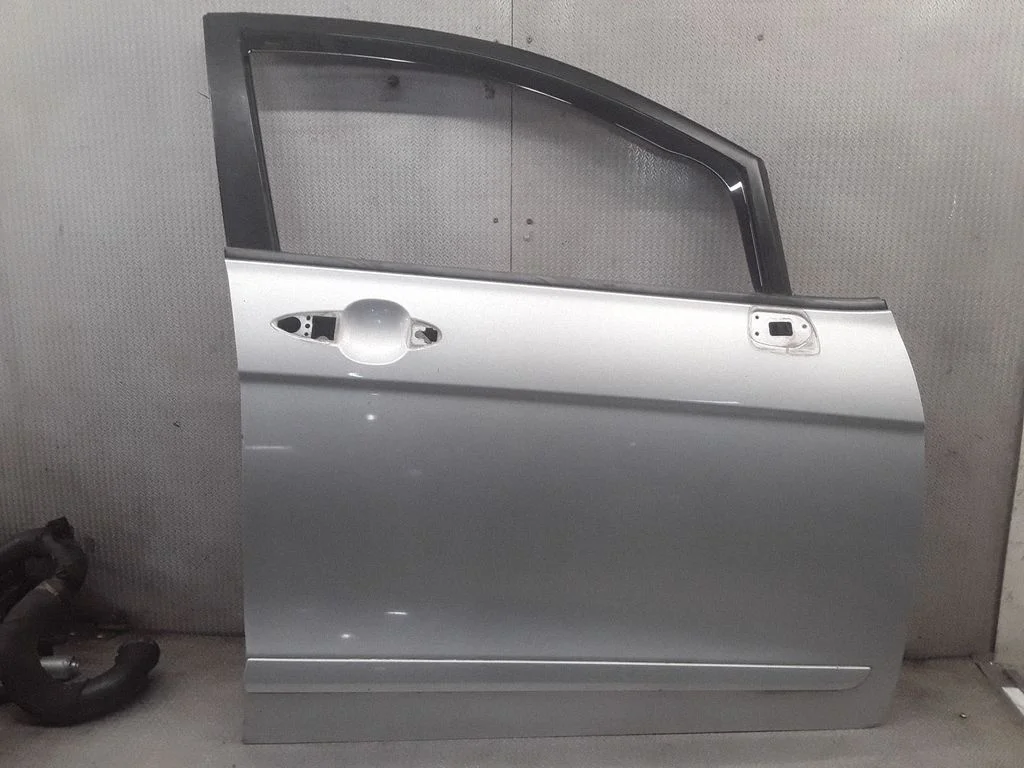 Front door – Honda FR-V (2004-2009)
