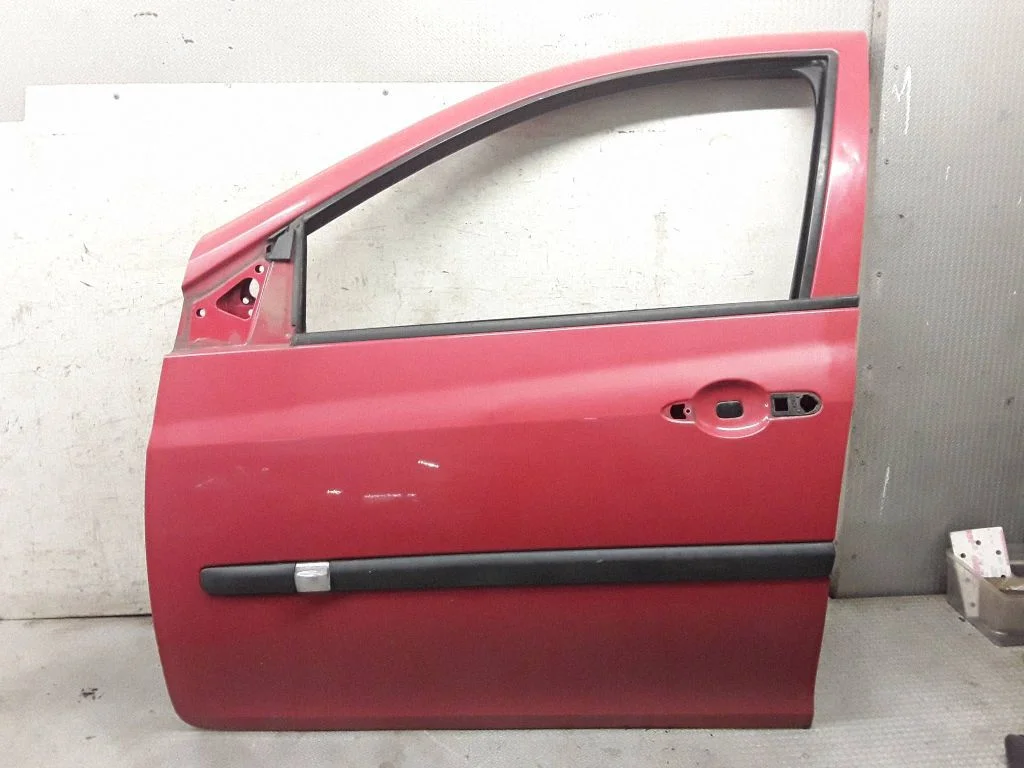Esiuks – Renault Clio III (2005-2012)