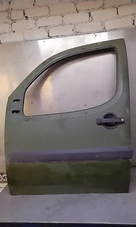 Esiuks – Fiat Doblo (2000-2009)