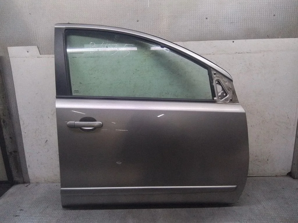 Front door – Nissan Note (E11) (2006-2014)