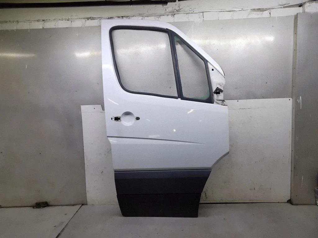 Front door – Mercedes-Benz Sprinter W906 (2006-2018)