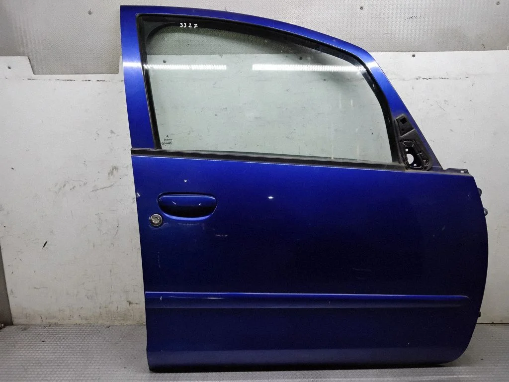 Esiuks – Mitsubishi Colt CZ3 (2006-2009)