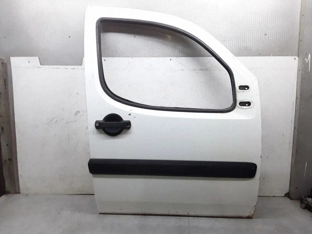 Esiuks – Fiat Doblo (2000-2009)