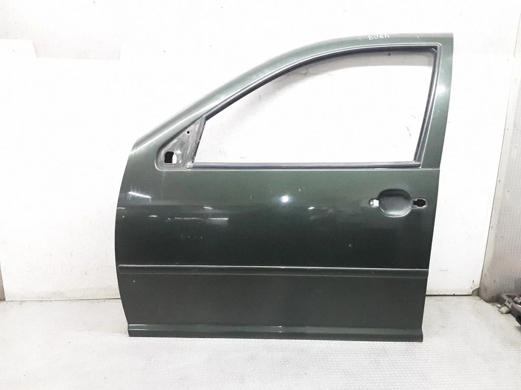 Front door – Volkswagen Bora (1998-2005)