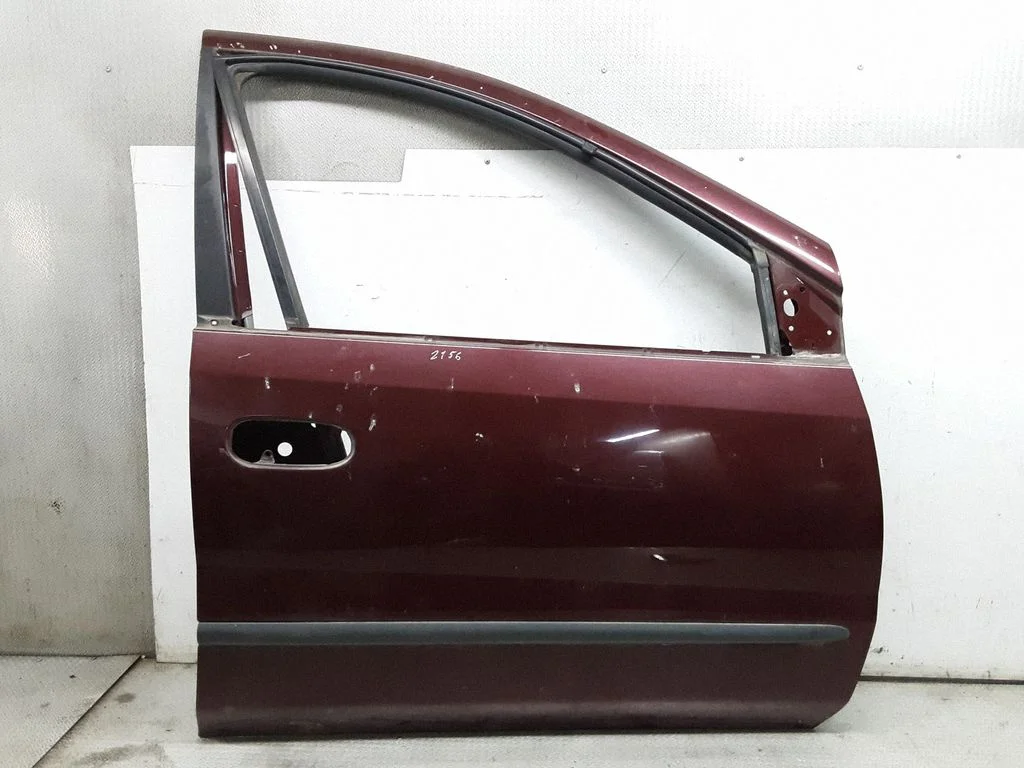 Esiuks – Nissan Almera N16 (2000-2010)