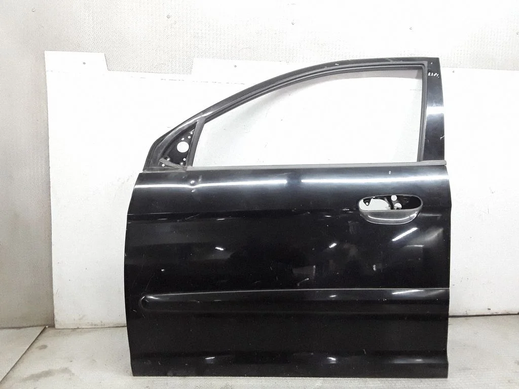 Esiuks – KIA Picanto (2004-2011)