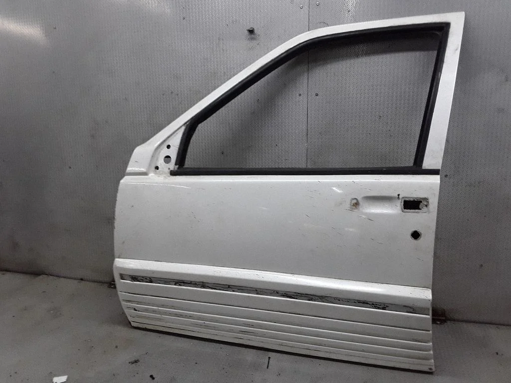 Esiuks – Jeep Grand Cherokee (1993-1998)