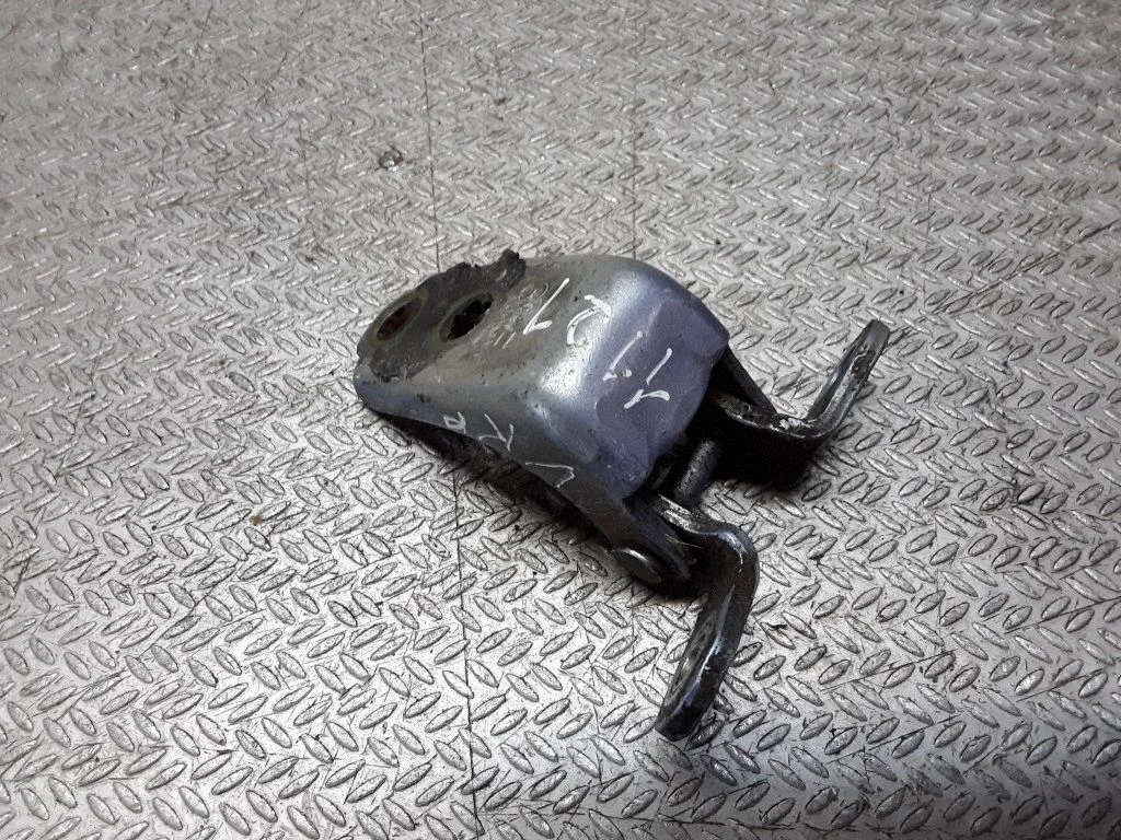 Priekšējā augšējā eņģe – Honda Jazz (2002-2008)