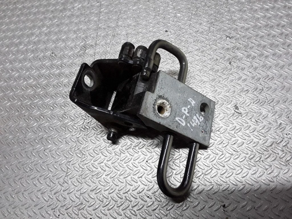 Zawias dolny drzwi przednich – Seat Toledo III (5P) (2004-2009)