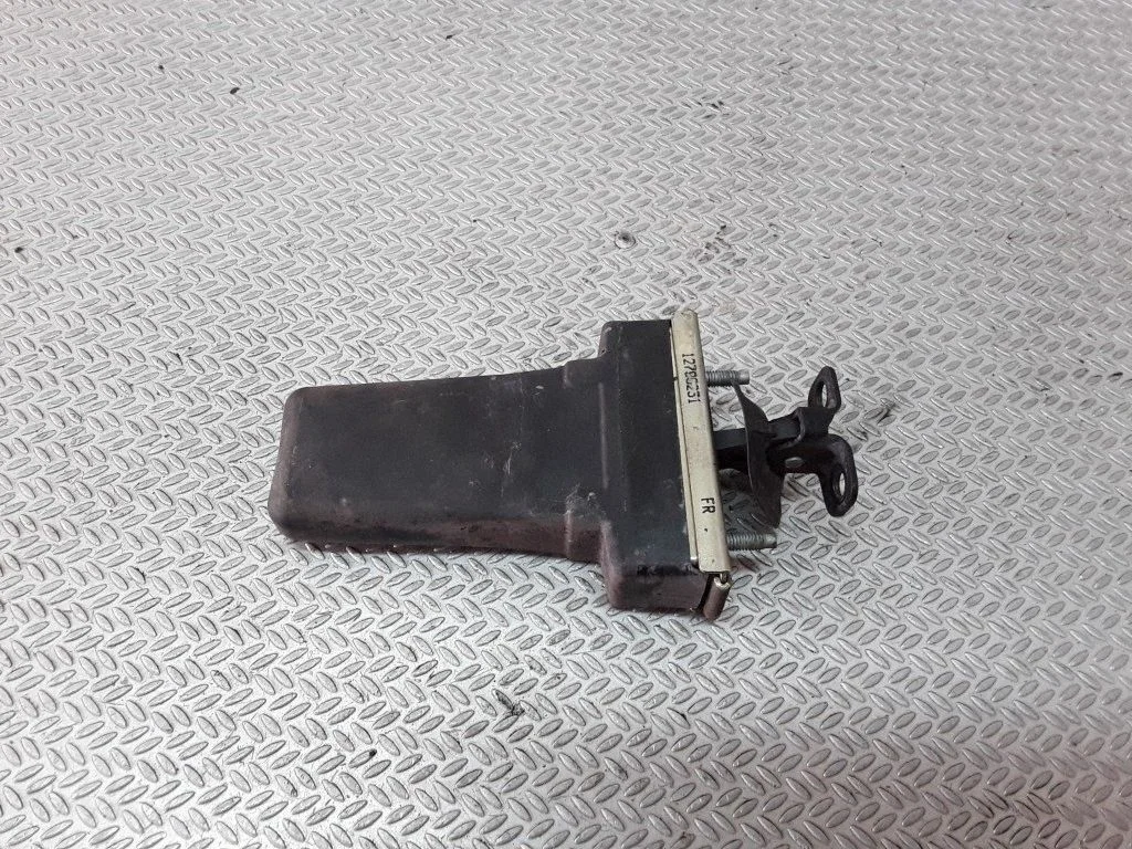 Front door check strap stopper – Saab 9-3 Ver2 (2003-2007)