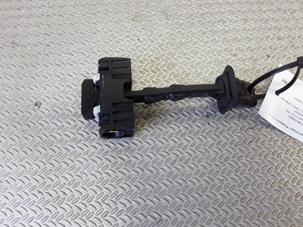 Front door check strap stopper – Volkswagen Jetta VI (2011-2018)