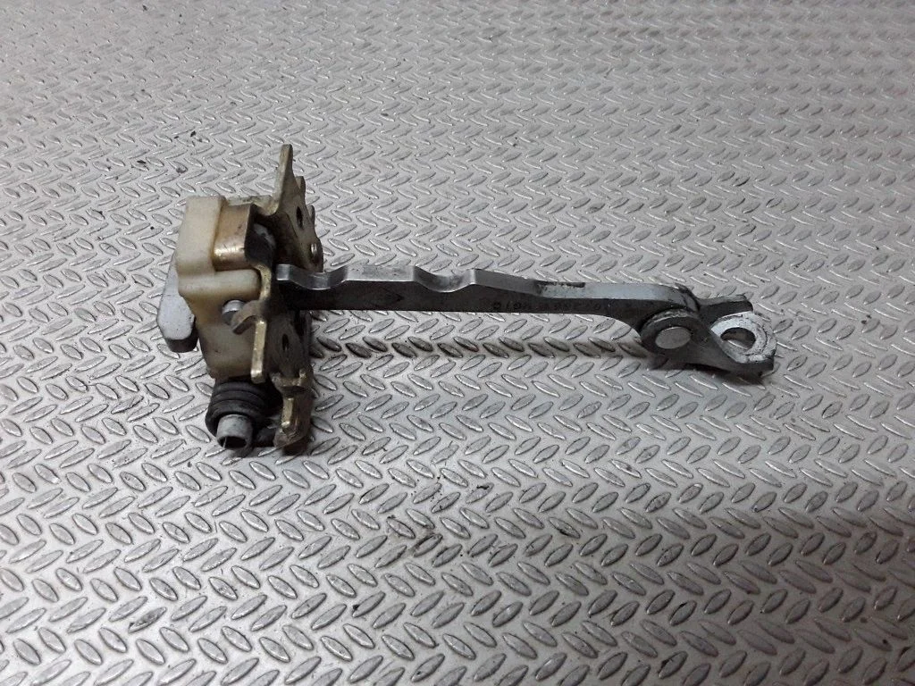 Front door check strap stopper – Renault Espace -  Grand espace IV (2004-2014)