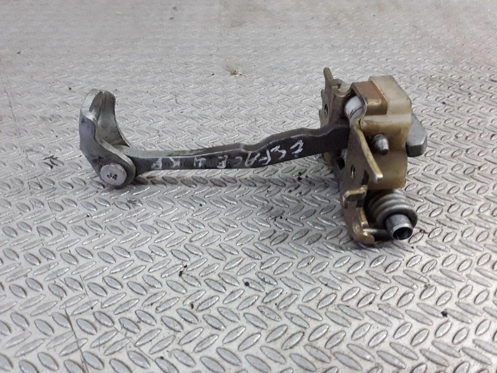 Front door check strap stopper – Renault Espace -  Grand espace IV (2004-2014)