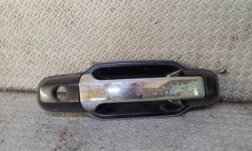 Front door exterior handle – KIA Sorento (2002-2009)