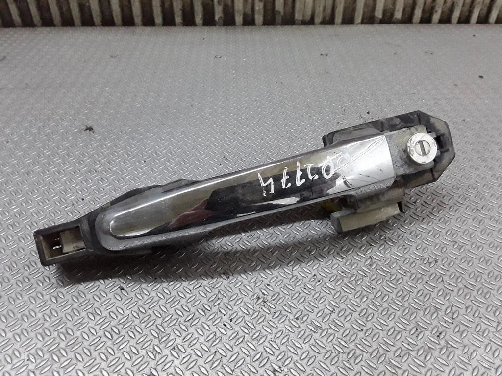 Front door exterior handle – Mitsubishi L200 (2006-2014)