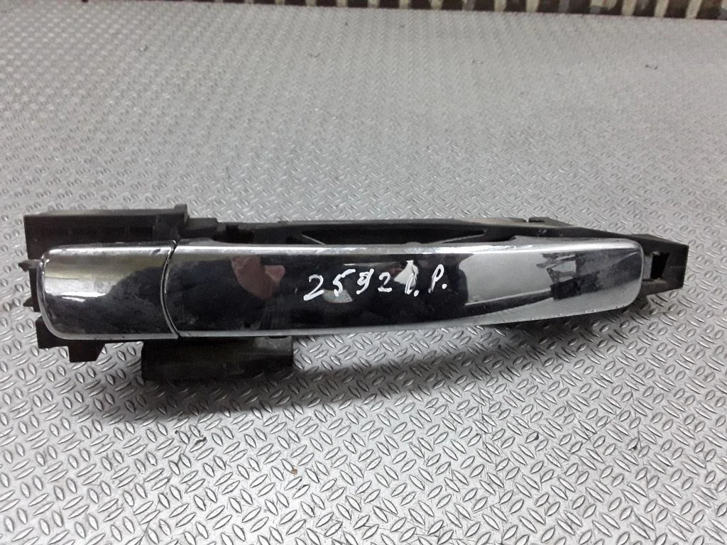 Ārējais atvēršanas rokturis – Nissan Murano Z50 (2002-2008)