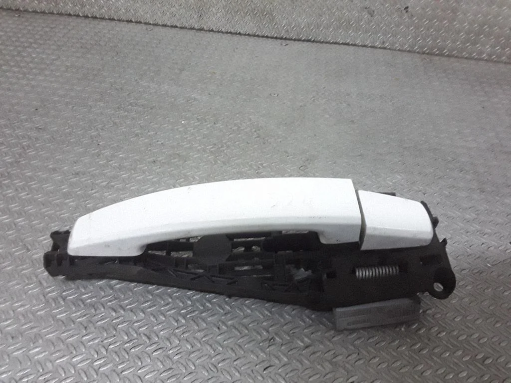 Esiukse välimine käepide – Chevrolet Cruze (2009-2016)