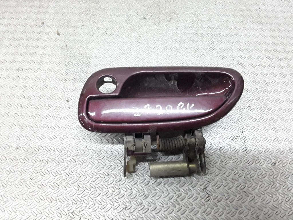 Front door exterior handle – left