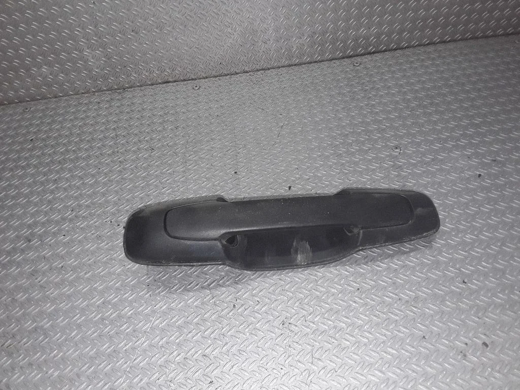 Front door exterior handle – Suzuki Grand Vitara I (1998-2005)