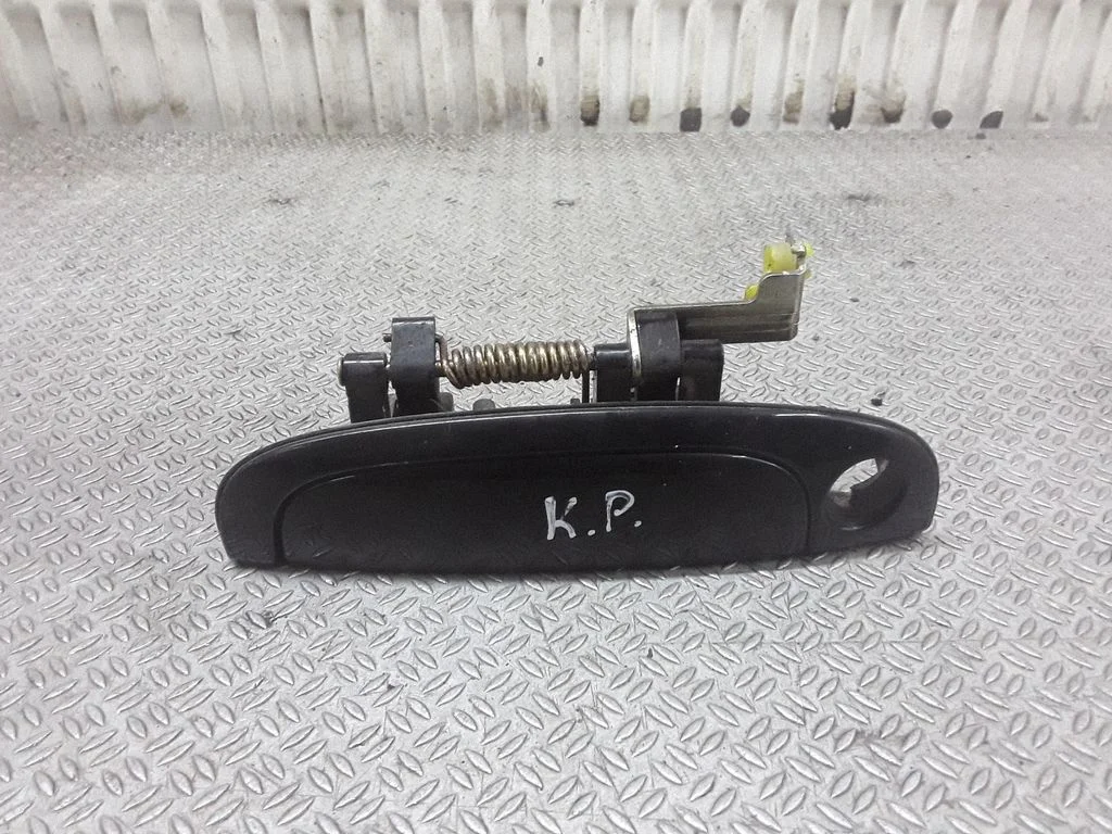 Esiukse välimine käepide – KIA Rio (2001-2005)