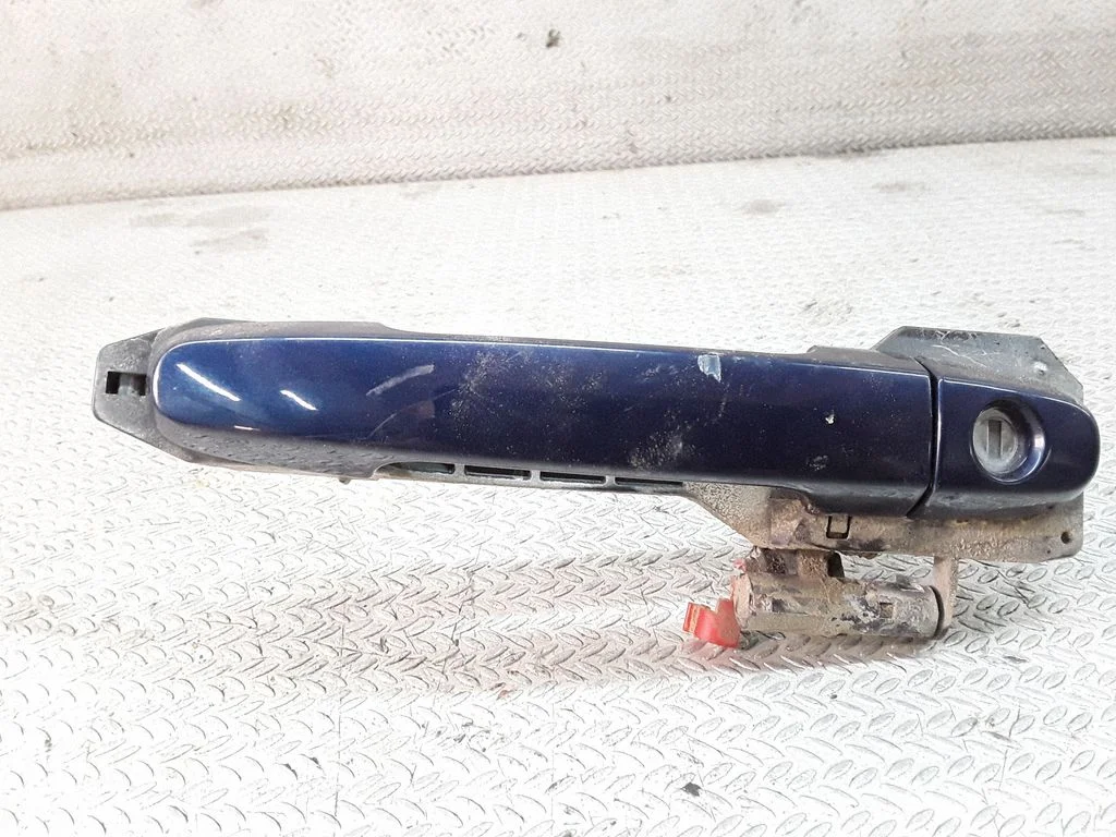 Front door exterior handle – Pontiac Vibe (2003-2008), right