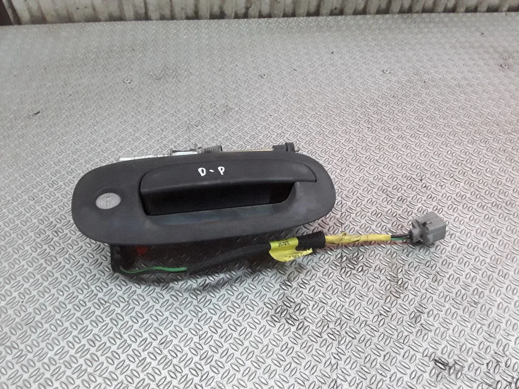 Esiukse välimine käepide 55256316