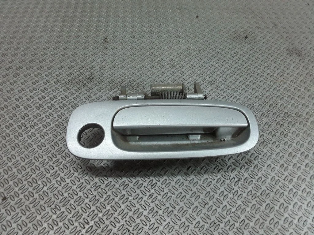 Front door exterior handle – Toyota Picnic (1996-2001), right